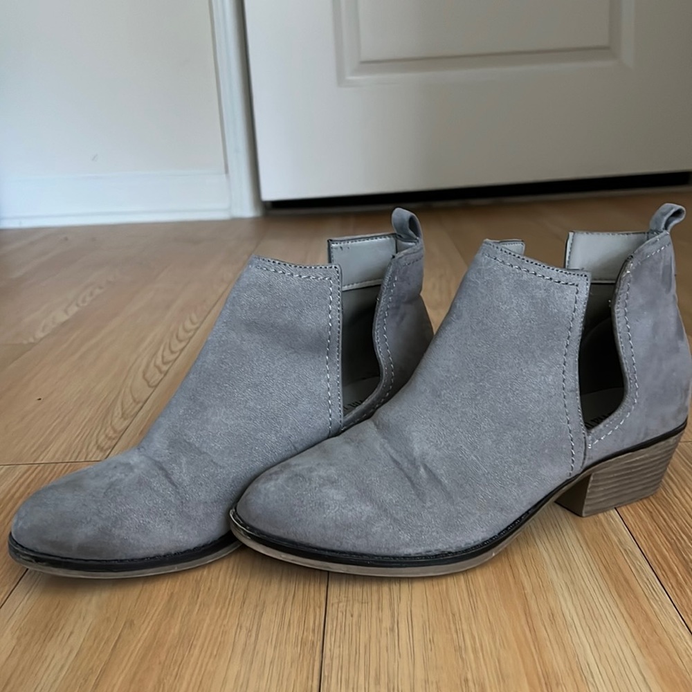 Grey Olivia Miller ankle booties Size 9
